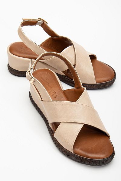 Dilimler Ayakkabı Women's Wedge Heeled Shoes Sandals Beige Cross Strap Faux Leather