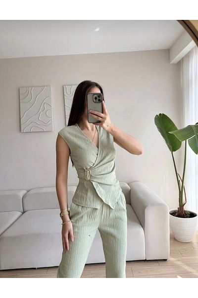 Butik Beyza مجموعة سراويل بلوزة بإبزيم