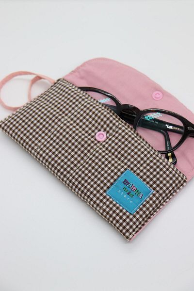 Mamma Mia Home Brown Mini Pöti Glasses Bag Glasses Case Phone Case