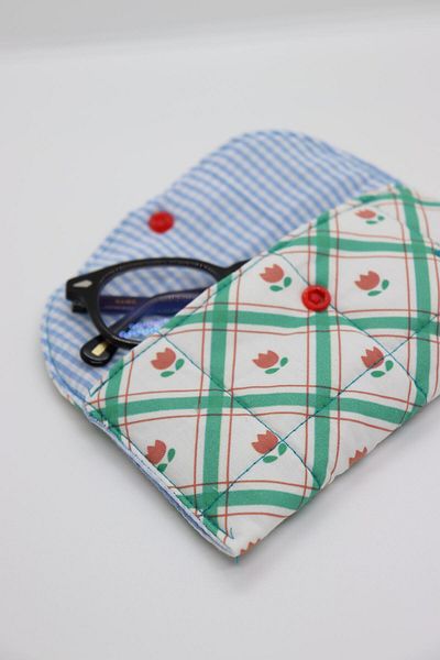 Mamma Mia Home Tulip Glasses Bag Glasses Case Phone Case