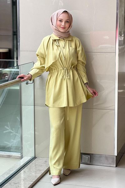 Ghisa Beli Gathered Shoulder Cover Shirt Pants Set