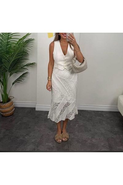 SHOP MY Lycra Inner Lined Lace Skirt