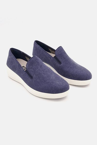Fitflop Women Super Skate Closed Toe Slip On Casual Shoes, Navy/White