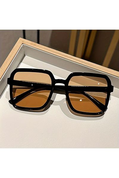 Choice Black Tea Extra Large Fashionable Fashion Sunglasses for Women with Square Plastic Decorative Glasse