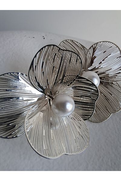 BHR AKSESUAR Silver Pearl Leaf Earrings