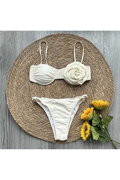 Chic clutch boutique White rose 2 pieces swuimsuit