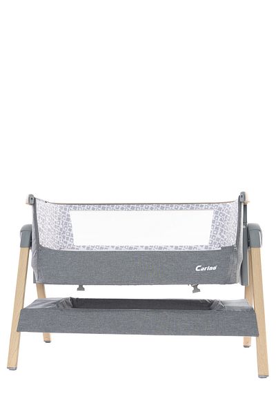 carino baby The baby bed next to the mother's bed provides comfort and security for your baby.