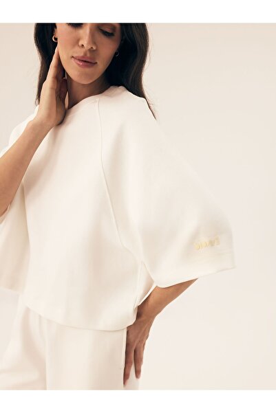 Bloovii Women's T-Shirt Boxy Wide Elbow Length Top Sleeve | Mavere