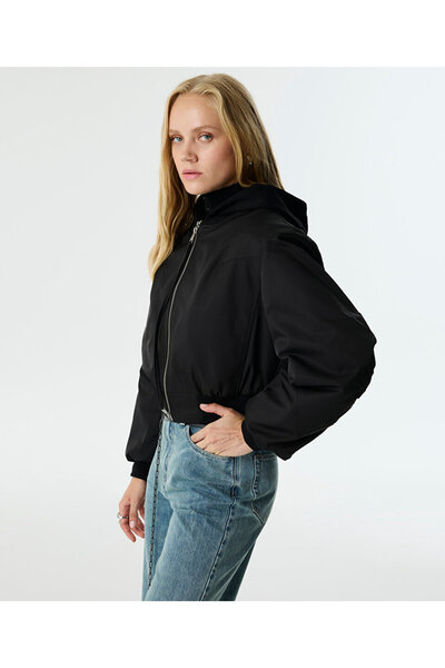 Twist Double Piece Look Bomber Coat