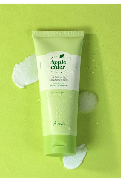 Ariul Apple Cider pH Balancing Cleansing Foam, 150ml