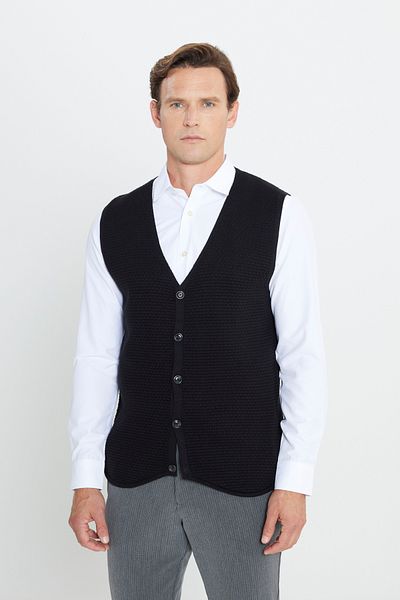ALTINYILDIZ CLASSICS Men's Black Cotton Standard Fit Regular Cut V-Neck Jacquard Knitwear Vest
