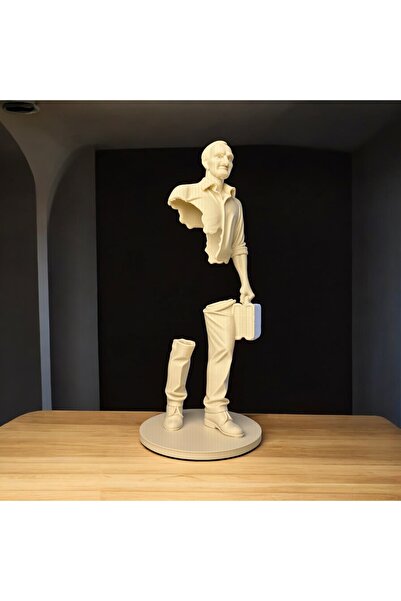 Butik Parçalı Yolcu Heykeli – Dekoratif Modern Obje | Kabuk Factory Özel Tasarım