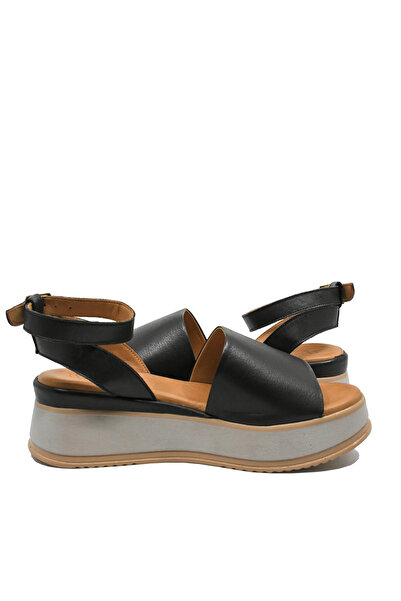 Anna Sandals Viotti with platform and ankle strap, black leather