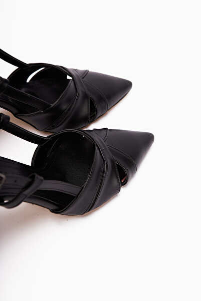 Limoya Miria Black Closed Toe Thin Heeled Women's Shoes