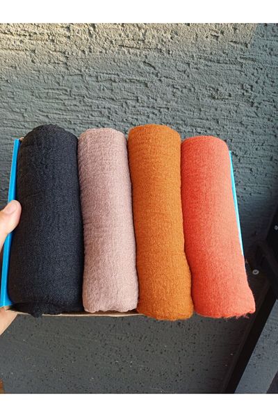 Nilbutik Four Wrapped Shawls