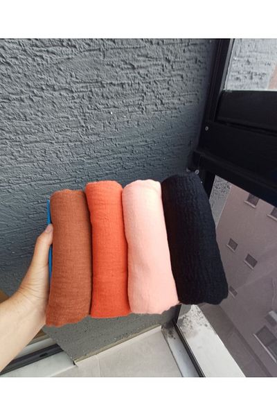 Nilbutik Four Wrapped Shawls