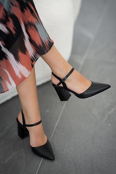 Parponi Arte Ankle Strap Women's Leather Heeled Shoes Black