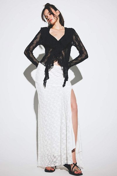 DeFacto Slim Fit Tight V Neck Lace Front Tie-Up Long Sleeve Blouse F6057Ax25Hs