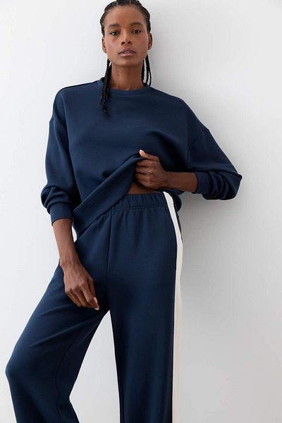 DeFacto Defactofit Oversize Wide Fit Crew Neck Modal Sports Sweatshirt E8954Ax25Au