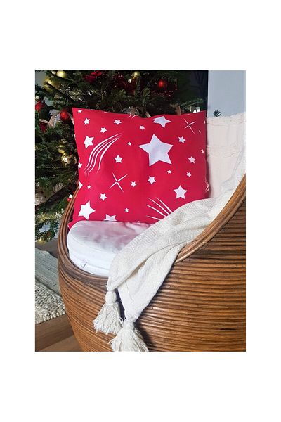 Kotonia Home Stars decorative pillowcase - 50x50 cm, 100% cotton, red with Christmas motifs