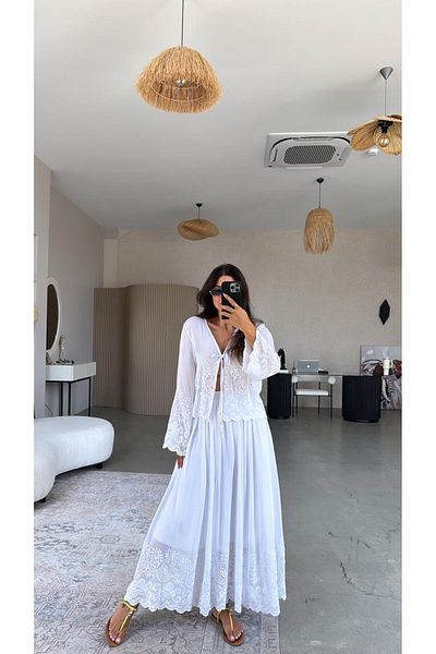 Buket Teke White Imported Silk Premium Suit