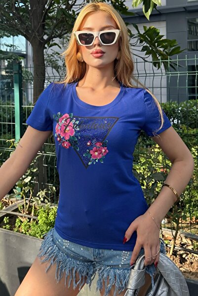 RICH GLAM تي شيرت نسائي أنيق بأكمام قصيرة مطبوع عليه أحجار كريستال زهرية من ا...