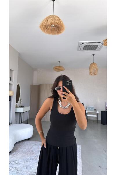 Buket Teke Μαύρο εσώρουχο με ραβδώσεις με λαιμόκοψη