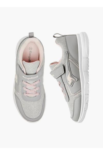 Kangaroos حذاء رياضي بألواح للفتيات مزود بخطاف وحلقة للإغلاق