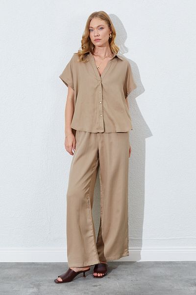 EDITION WOMAN Mink Lace-Up Comfortable Stylish Women's Trousers with a Straight Cut at the Waist |   Ek100669938 ​​