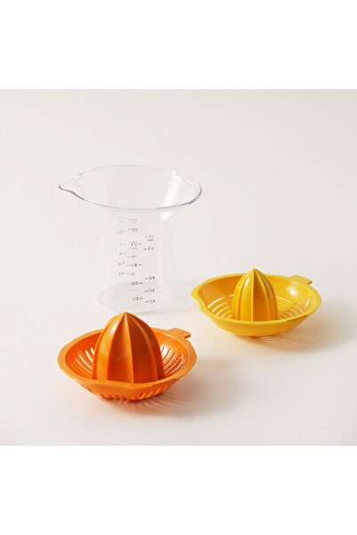 Oxo plastic citrus juicer with measuring cup 350ml, 5.2"* 5.7"* 8.5"