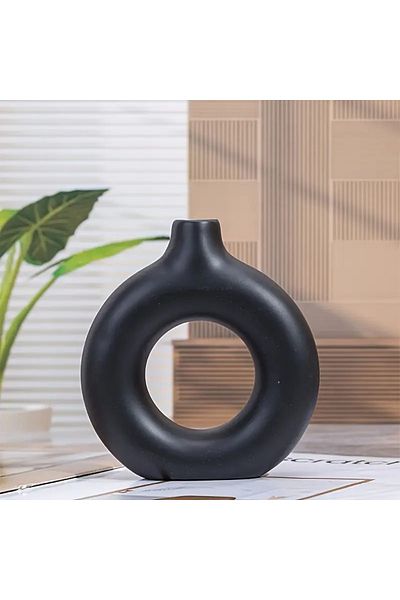 DEC13 Black and white talking circle vase