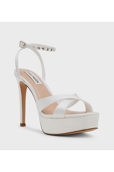 Steve Madden صنادل SUNLIT للنساء