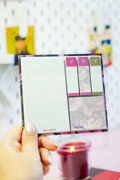 Victoria's Journals Hârtie adezivă Sticky Notes 12x12 cm x40 coli Roz