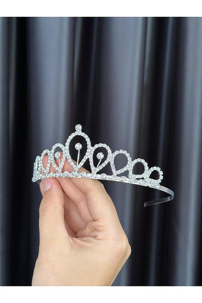 BEYOĞLU NİŞANTAŞI Fiona Model Crystal Crown