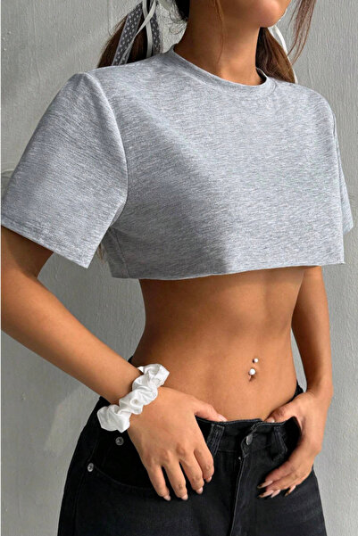 Tarz Cool Women's Gray Crew Neck Oversize Crop T-Shirt