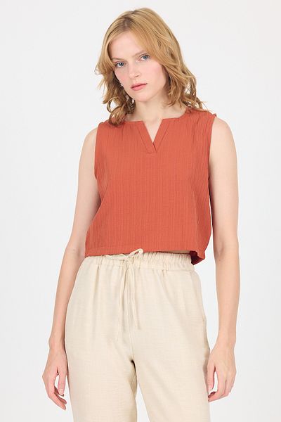 Rays Tile V-Neck Sleeveless Crop Blouse 8027
