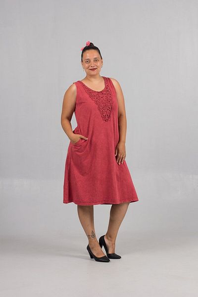 Truva XXL Dark Red Washed Sleeveless Cotton Plus Size Dress with Guipure Detail – Passionate and Elegant!