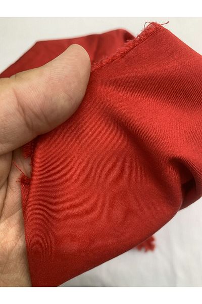 Yiğit Kumaş قماش لحمل القميص، قطعة مقاس 340×150 سم لون أحمر