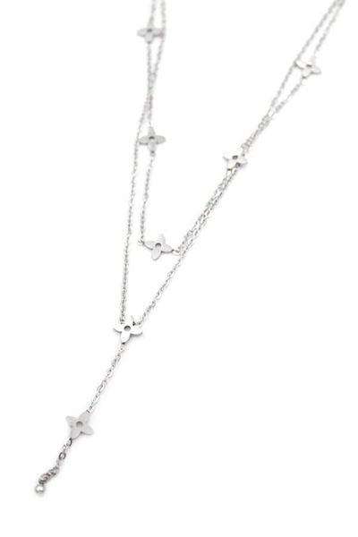MBB ETİCARET Vc Clover Necklace - Silver