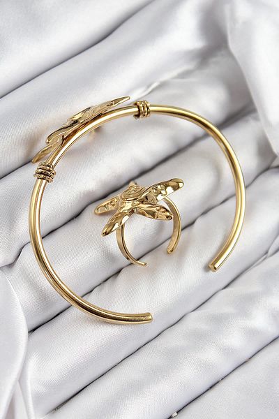 Celira Brass Starfish Model Gold Color Bracelet Ring Set