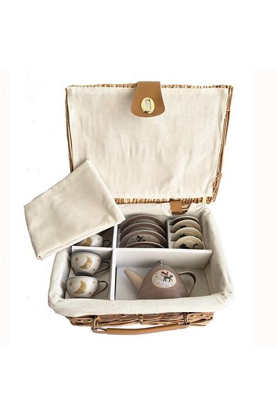 Egmont Toys Tea set in picnic basket, The Bremen Town Musicians, Egmont toys