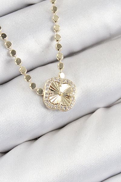 Celira Brass Zircon Stone Clover Model Crushed Chain Gold Color Women's Necklace