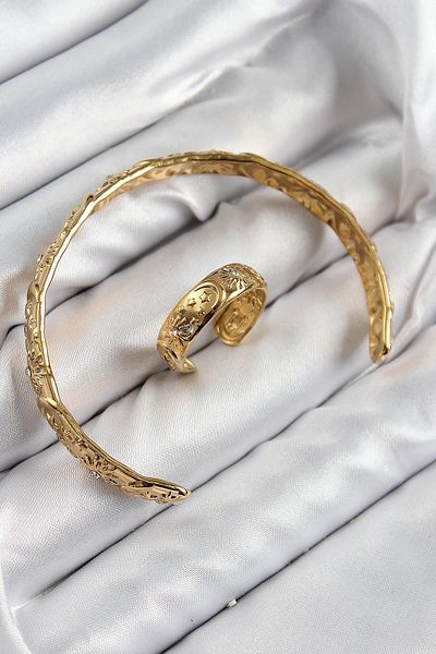 Celira Brass Zircon Stone Vintage Model Gold Color Bracelet Ring Set