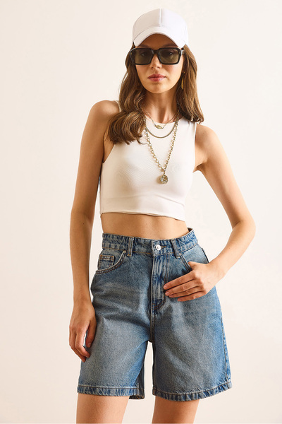 Olalook Women's Dark Blue High Waist Denim Shorts with Pockets Shrt-19000073