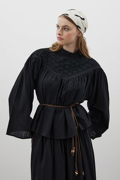 FUSHYA Collar Lace Detailed Skirt Suit
