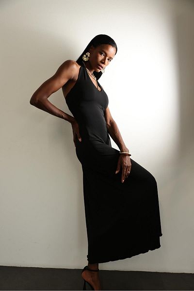 5in1Canpolat Black Halter Neckline Bodycon Dress