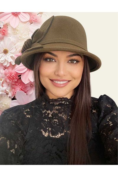 Confortino Elegant women's felt hat with small brim and floral decoration - ONE SIZE, ADJUSTABLE