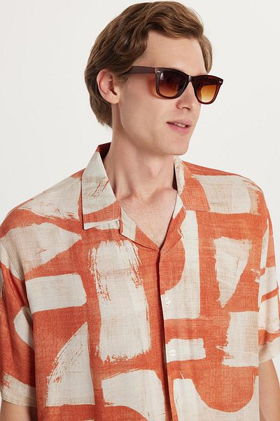 Tudors Men's Relax Fit Relaxed Cut Short Sleeve Apaş Collar Viscose Printed Shirt