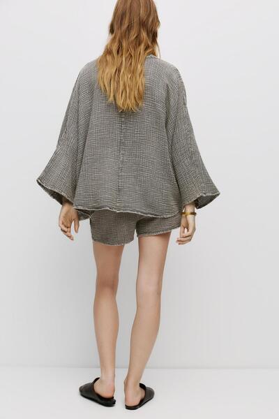Pull & Bear Creased-effect blouse