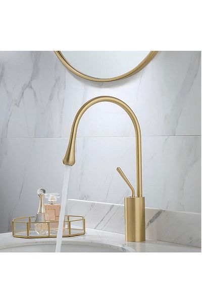 CasaVie Baterie baie, inalta,auriu, cu monocomanda si pipa flexibila 360 grade, 1264
